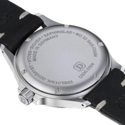 Damasko Swiss DS30 Automatic Watch with a 39mm Bead-Blasted Submarine Steel Case