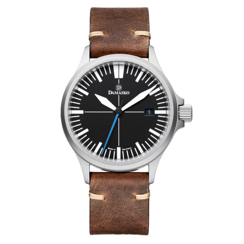 Damasko Swiss DS30 Automatic Watch with a 39mm Bead-Blasted Submarine Steel Case