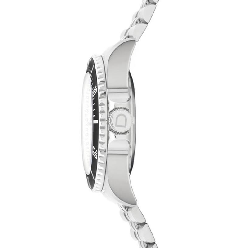 Duxot x Islander Atlantica Electronic Dive Watch with Degrading Red Dial