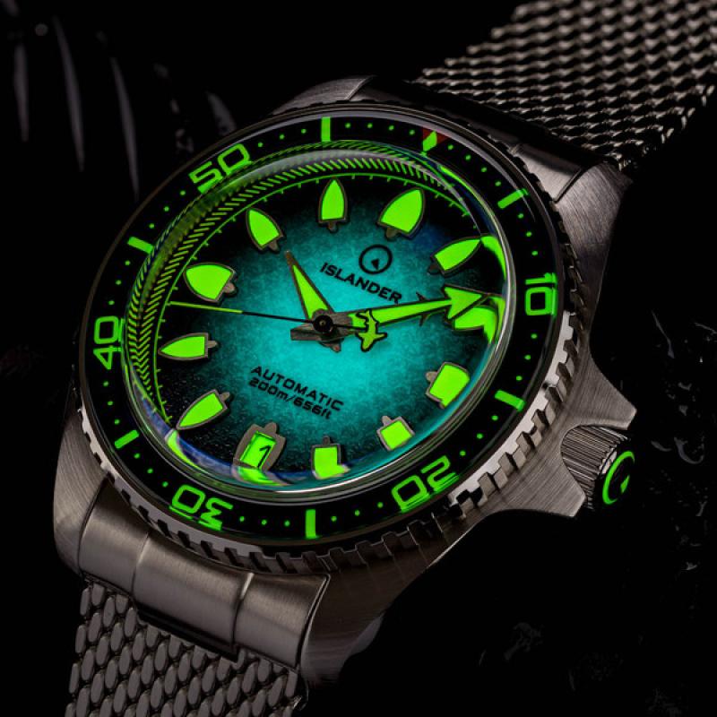 Islander Hudson "Harpoon Diver" 40mm Watch with Degrading Black Dial
